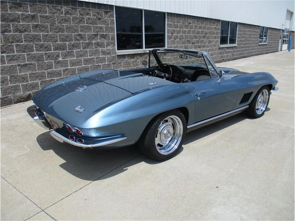 1967 Chevrolet Corvette C2 - Image 11 of 31