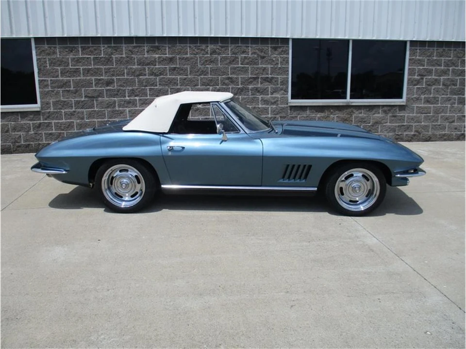 1967 Chevrolet Corvette C2 - Image 31 of 31
