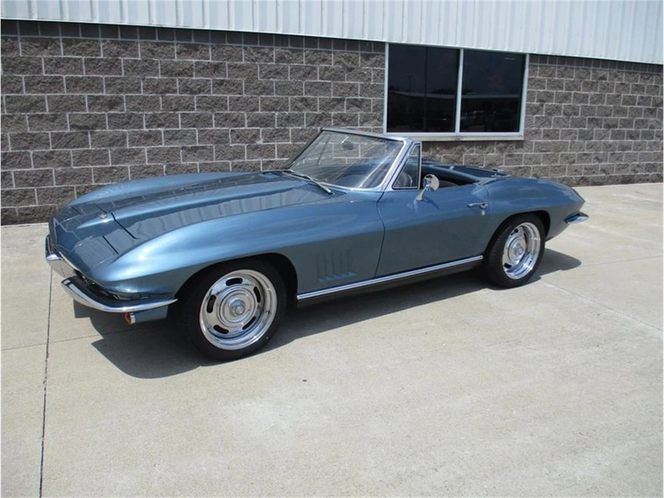 1967 Chevrolet Corvette C2 - Image 17 of 31