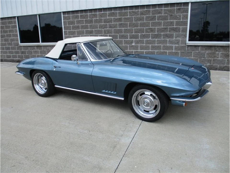 1967 Chevrolet Corvette C2 - Image 3 of 31