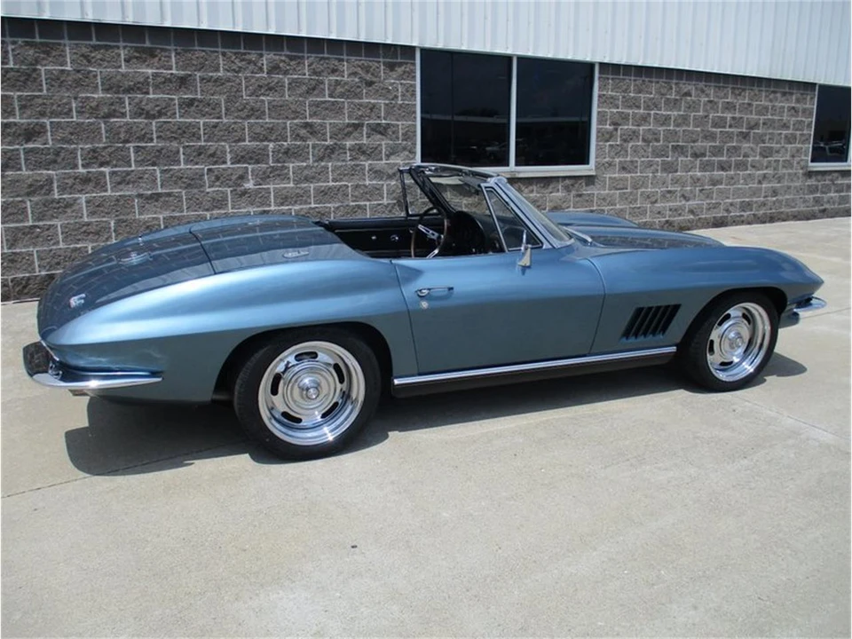 1967 Chevrolet Corvette C2 - Image 10 of 31