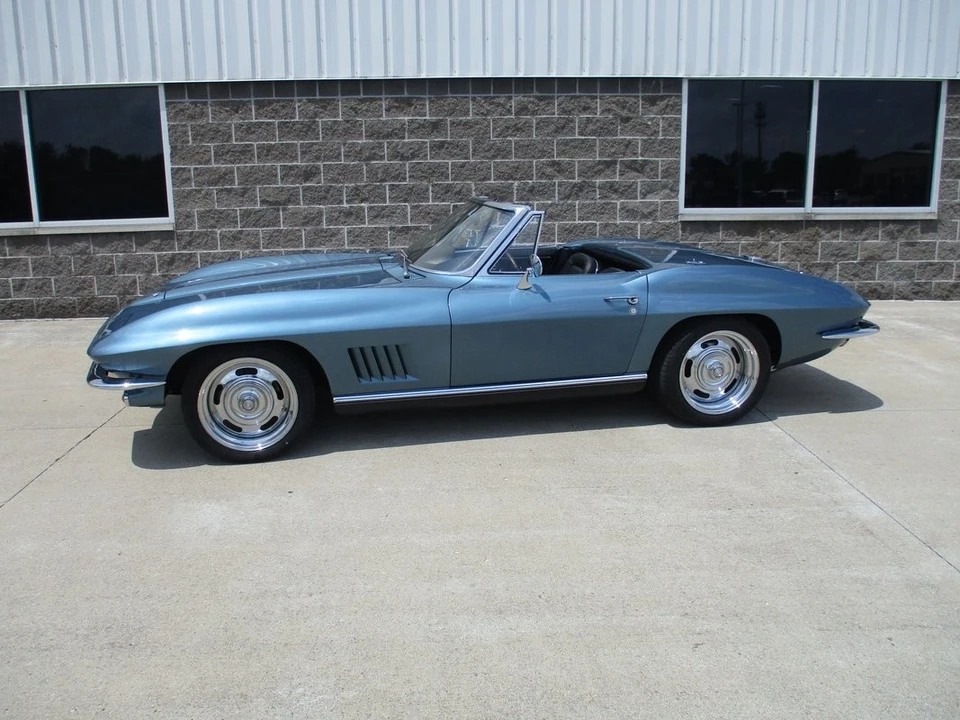 1967 Chevrolet Corvette C2 - Image 22 of 31
