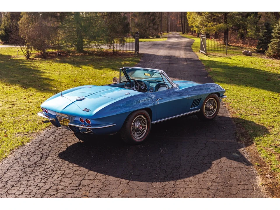 1967 Chevrolet Corvette C2 - Image 16 of 31