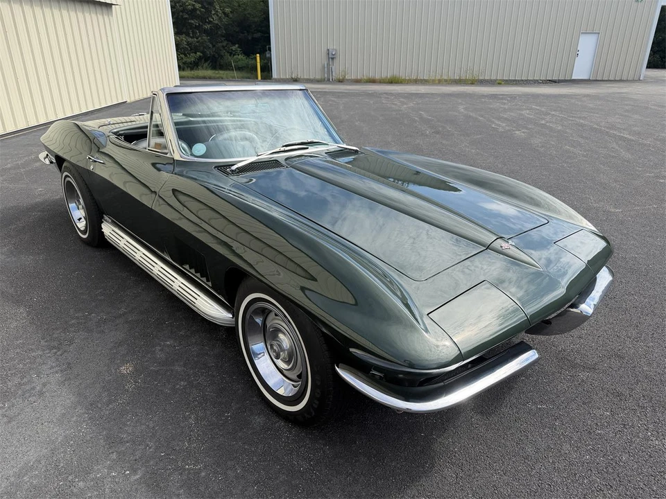 1967 Chevrolet Corvette C2 - Image 12 of 31