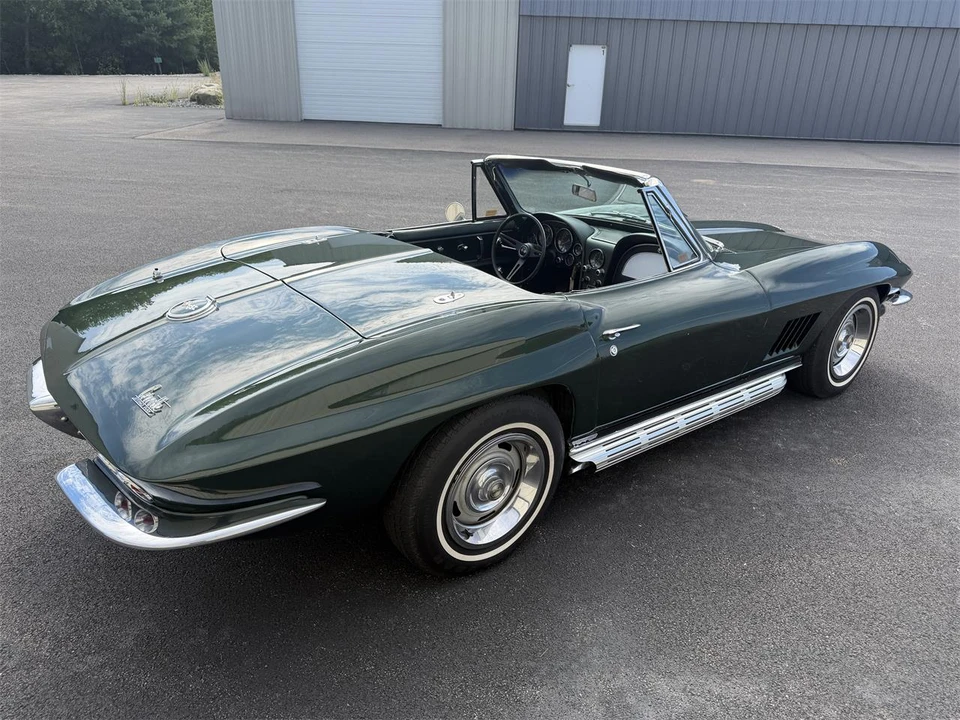 1967 Chevrolet Corvette C2 - Image 15 of 31