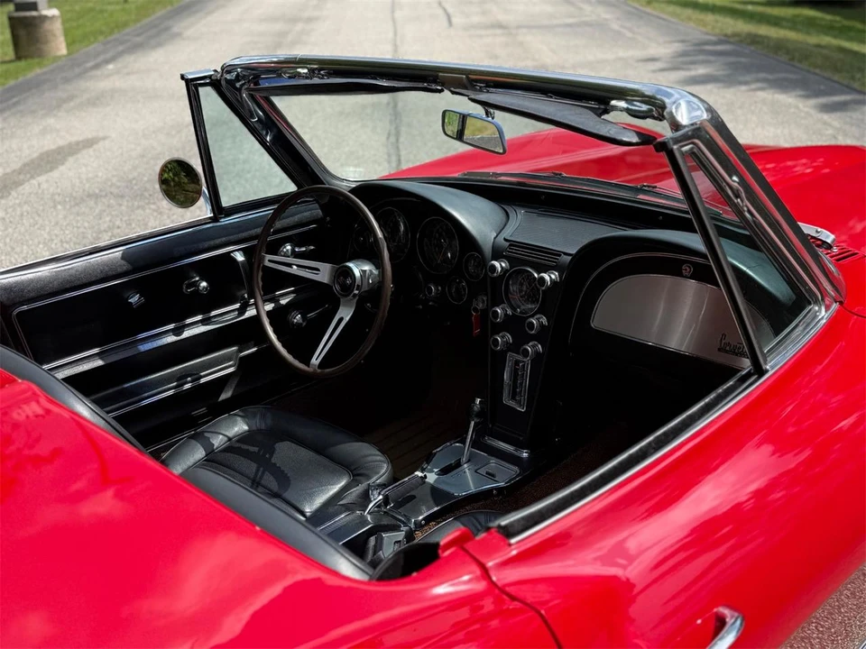 1967 Chevrolet Corvette C2 - Image 28 of 31