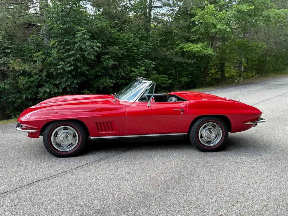 1967 Chevrolet Corvette C2 - Image 10 of 31
