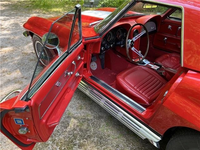 1967 Chevrolet Corvette C2 - Image 16 of 31