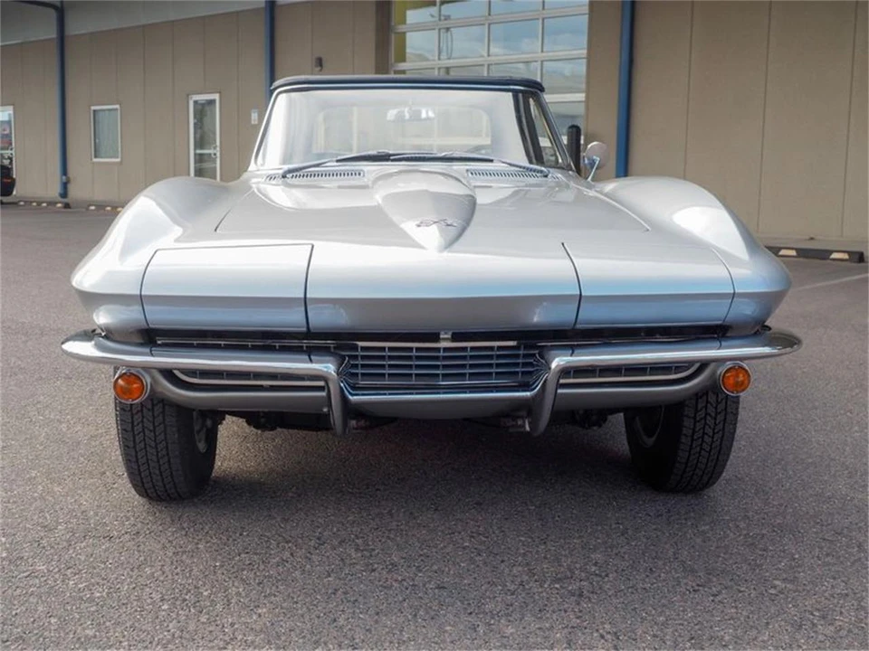 1967 Chevrolet Corvette C2 - Image 19 of 31