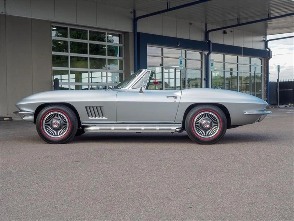 1967 Chevrolet Corvette C2 - Image 14 of 31