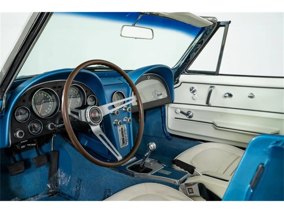 1967 Chevrolet Corvette C2 - Image 20 of 31