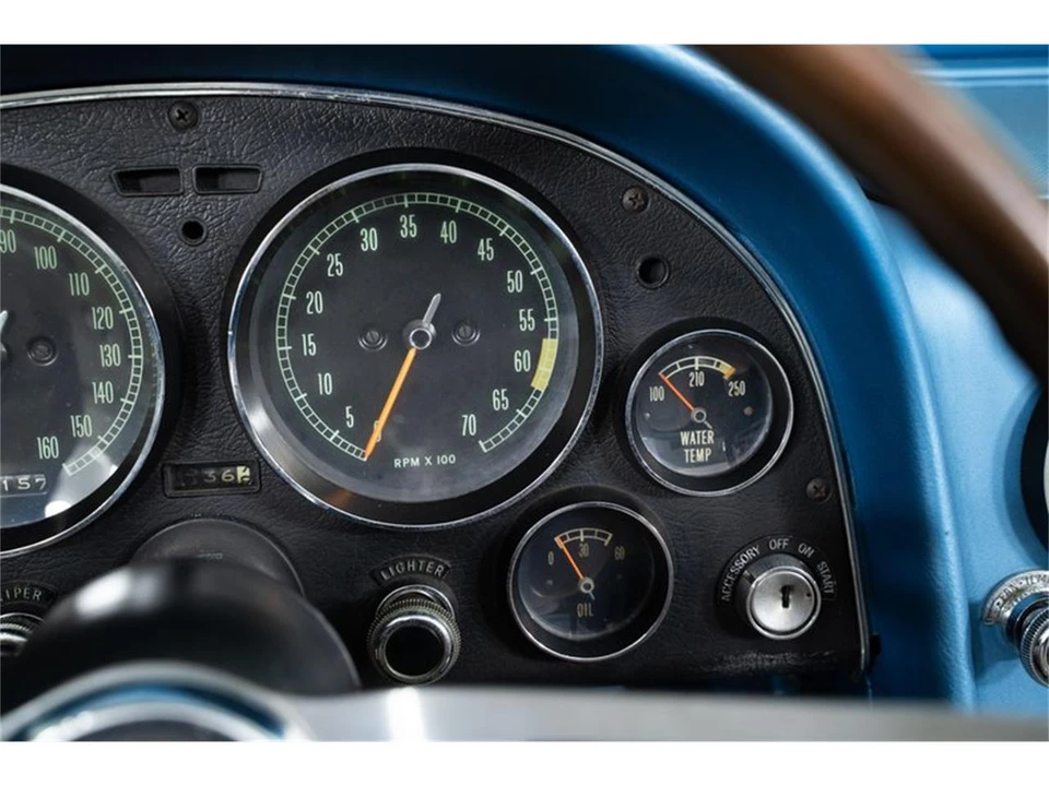 1967 Chevrolet Corvette C2 - Image 28 of 31