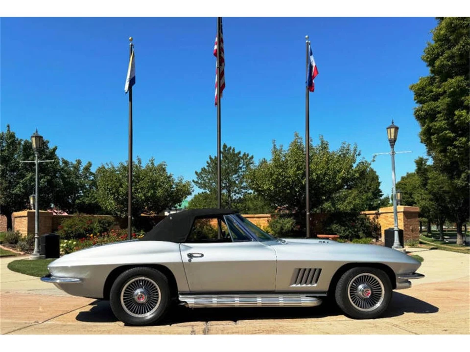 1967 Chevrolet Corvette C2 - Image 12 of 31