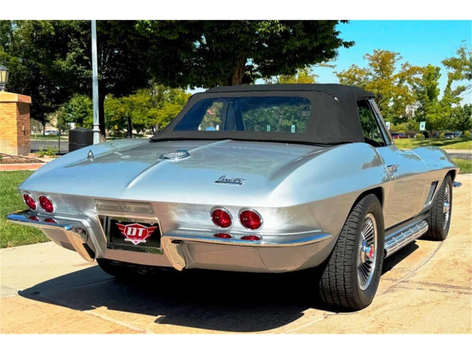 1967 Chevrolet Corvette C2 - Image 10 of 31
