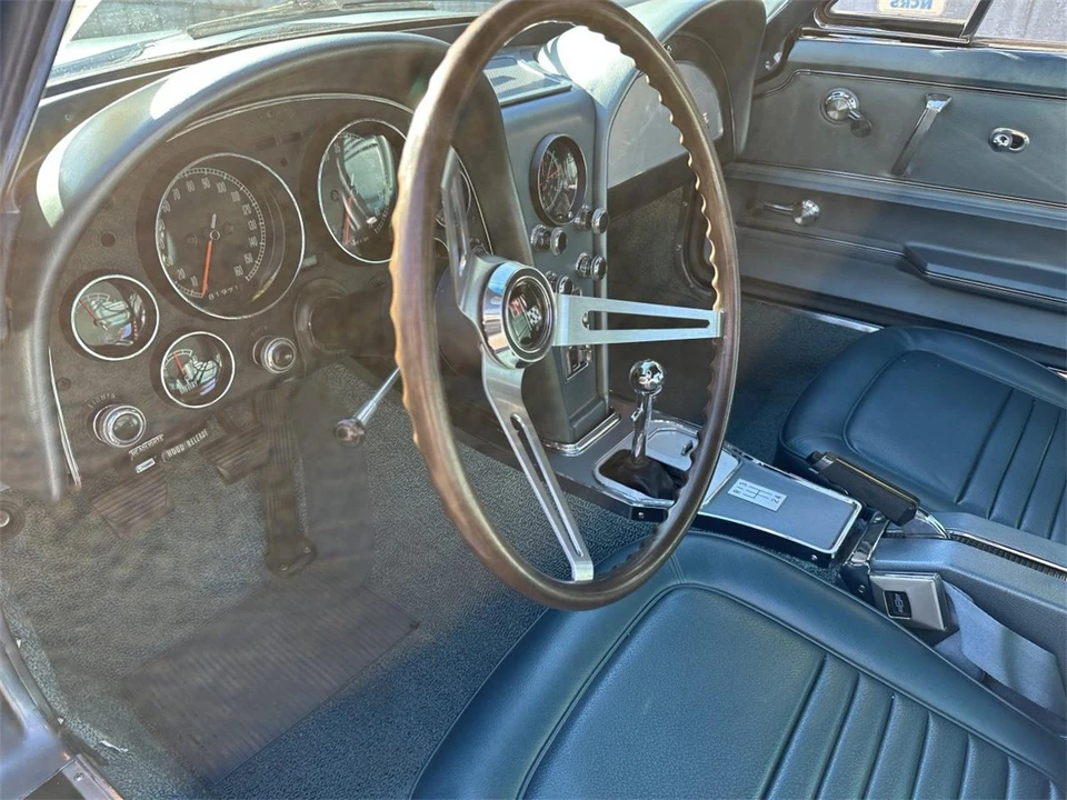 1967 Chevrolet Corvette C2 - Image 26 of 31