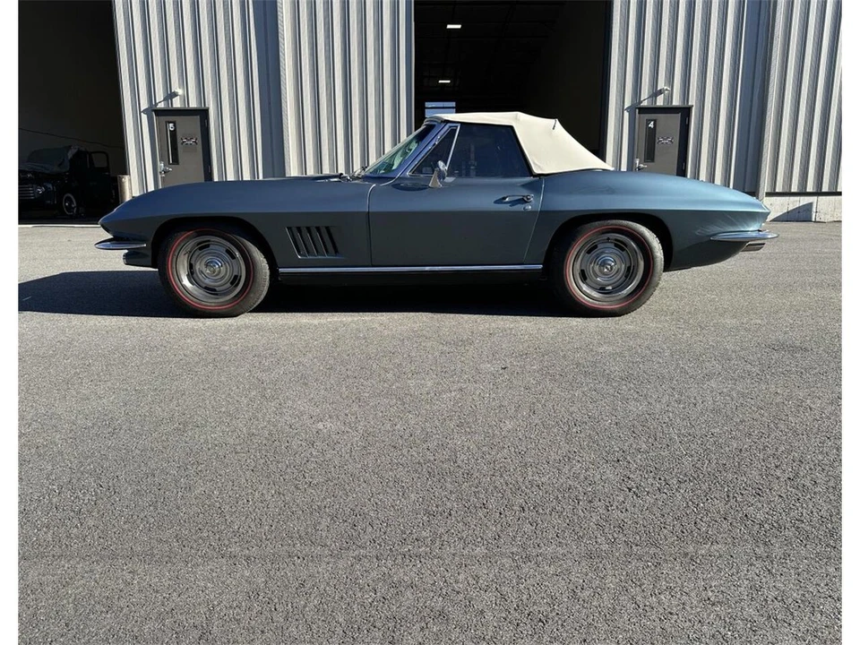 1967 Chevrolet Corvette C2 - Image 18 of 31