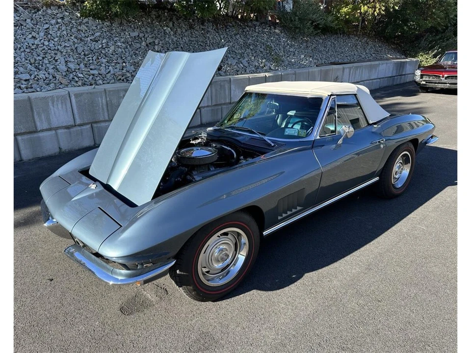 1967 Chevrolet Corvette C2 - Image 11 of 31