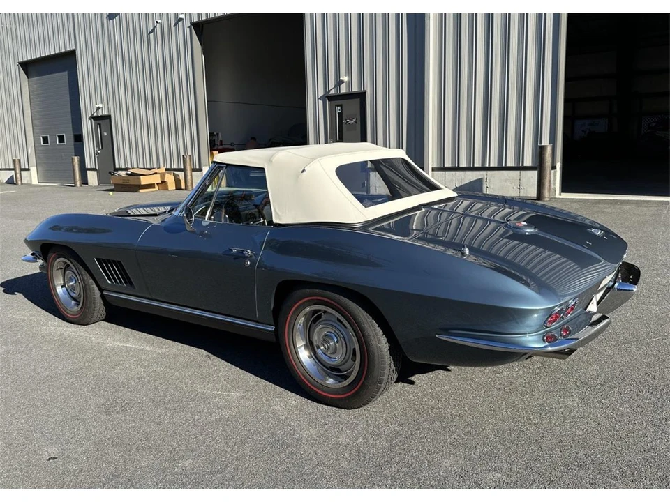 1967 Chevrolet Corvette C2 - Image 19 of 31