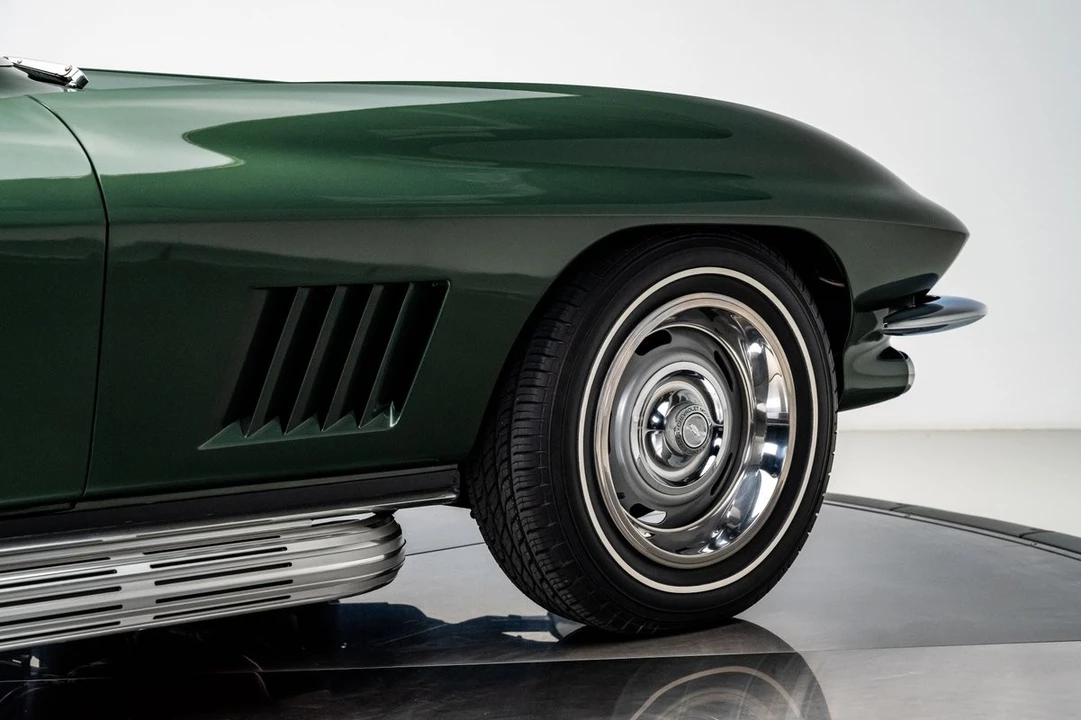 1967 Chevrolet Corvette C2 - Image 18 of 31