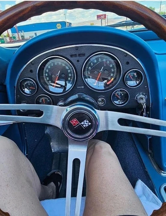 1967 Chevrolet Corvette C2 - Image 2 of 9