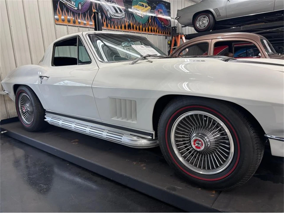 1967 Chevrolet Corvette C2 - Image 12 of 15