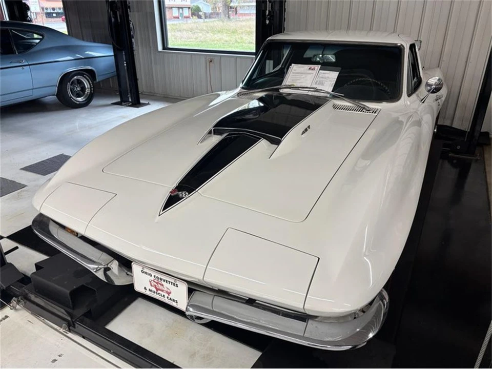 1967 Chevrolet Corvette C2 - Image 10 of 15