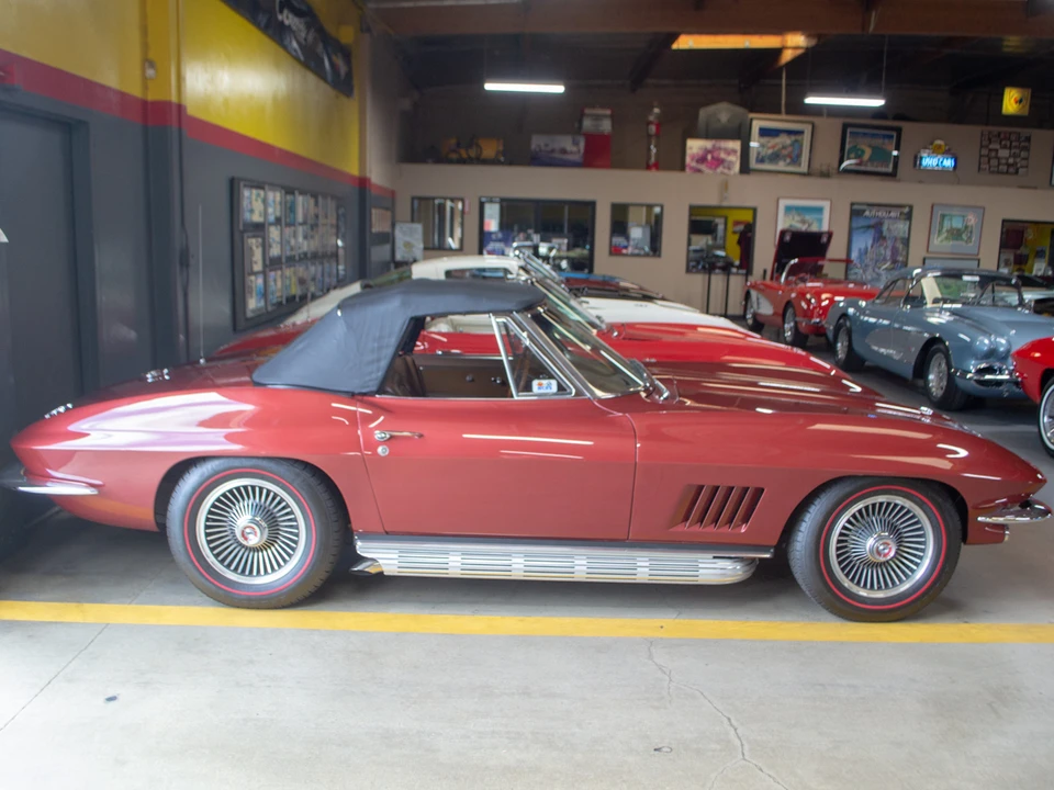 1967 Chevrolet Corvette C2 - Image 13 of 31