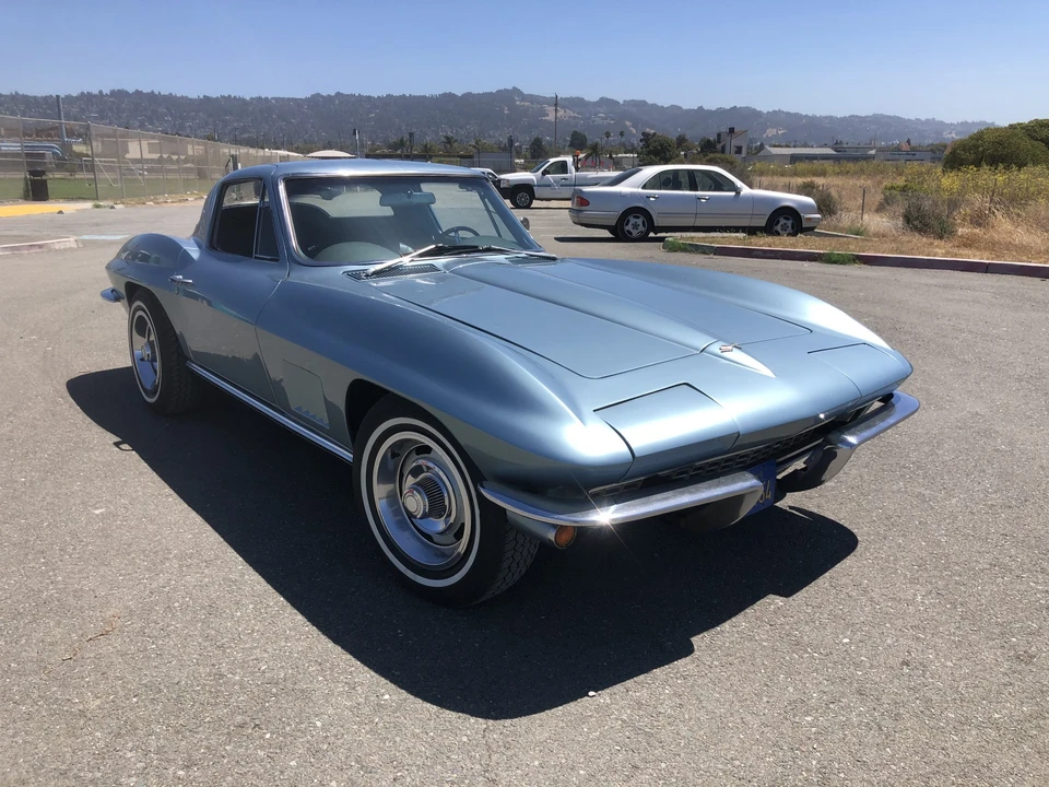 1967 Chevrolet Corvette C2 - Image 19 of 31