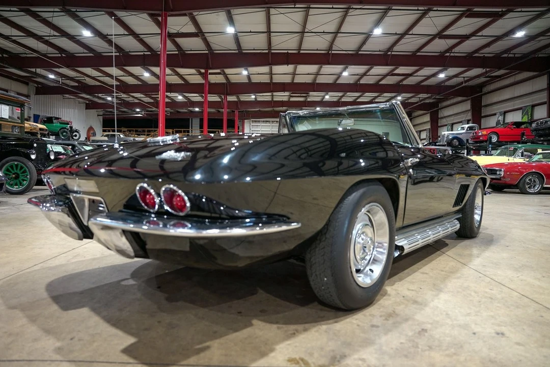 1967 Chevrolet Corvette C2 - Image 8 of 12