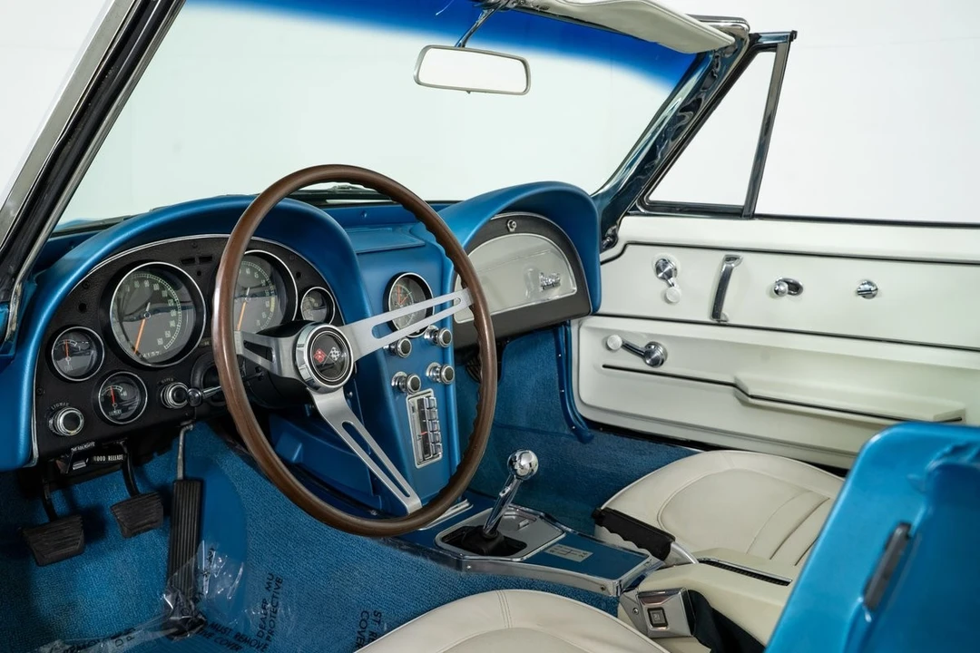 1967 Chevrolet Corvette C2 427 - Image 2 of 31