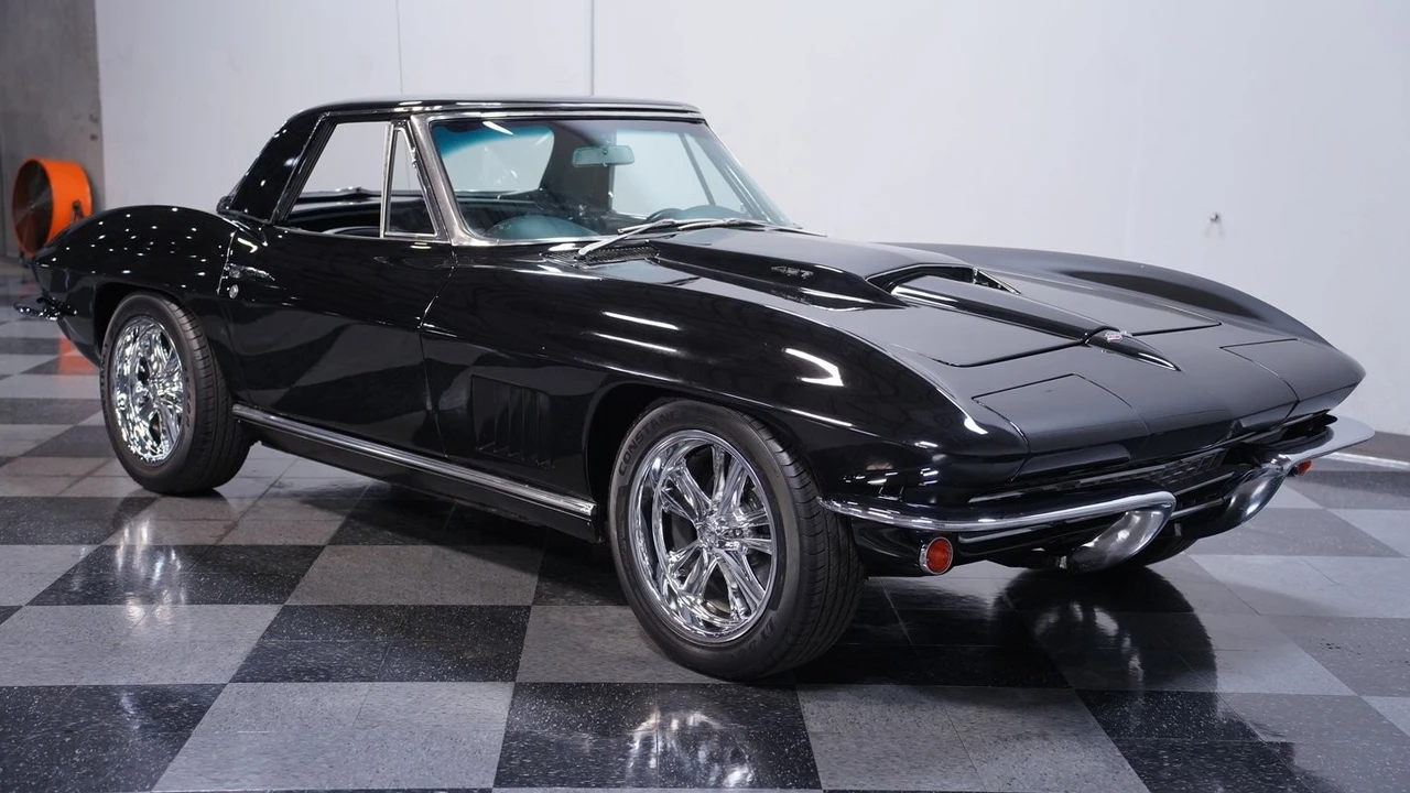 1967 Chevrolet Corvette C2 - Image 14 of 21