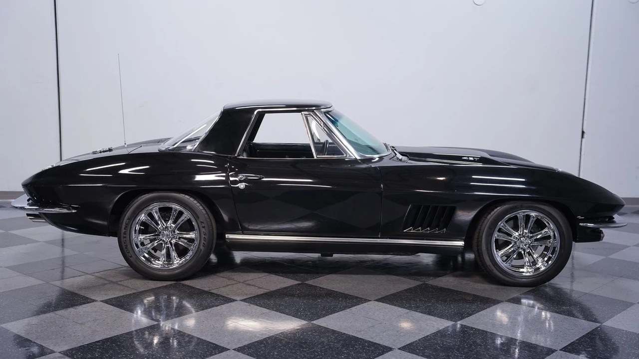 1967 Chevrolet Corvette C2 - Image 13 of 21