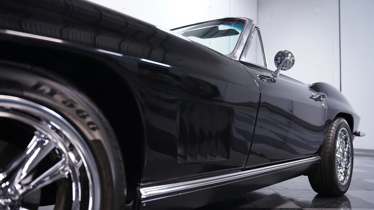 1967 Chevrolet Corvette C2 - Image 19 of 21