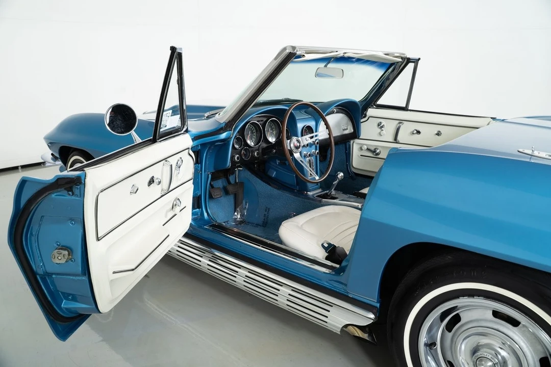 1967 Chevrolet Corvette C2 - Image 21 of 31