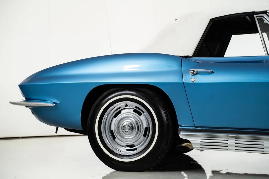 1967 Chevrolet Corvette C2 - Image 15 of 31