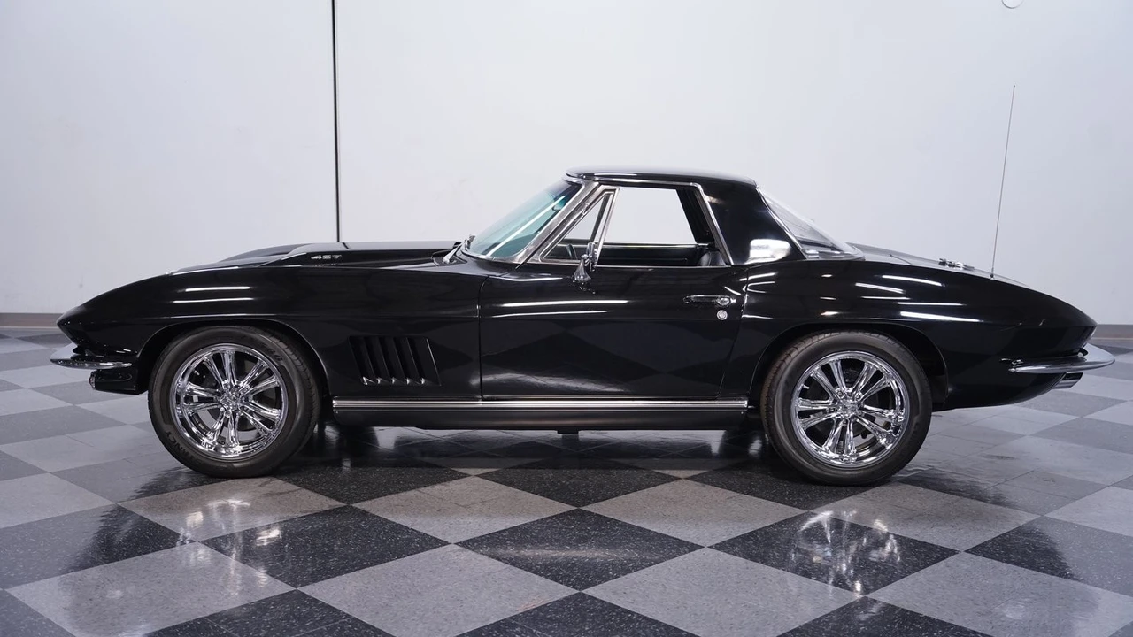 1967 Chevrolet Corvette C2 - Image 3 of 21
