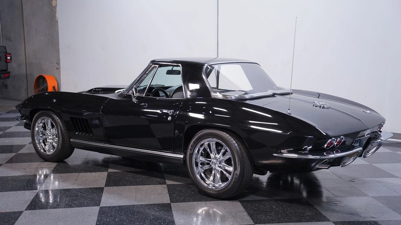 1967 Chevrolet Corvette C2 - Image 8 of 21