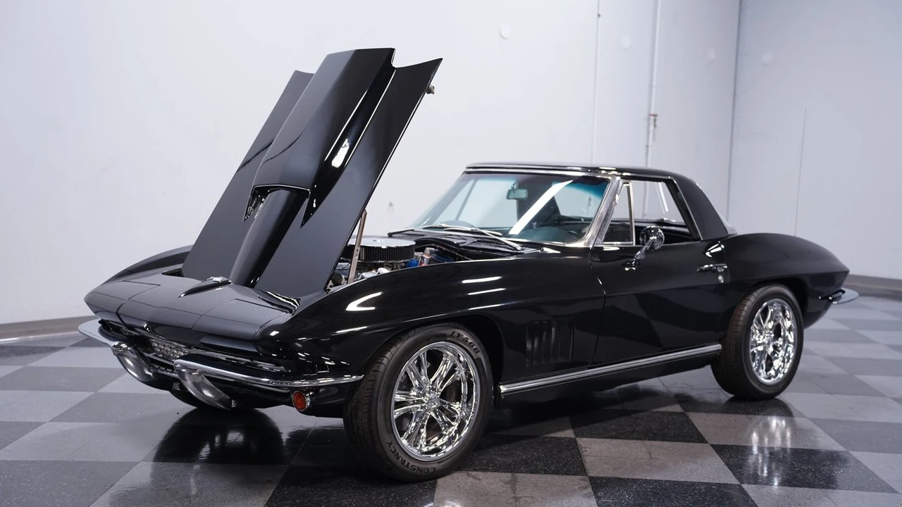 1967 Chevrolet Corvette C2 - Image 26 of 31