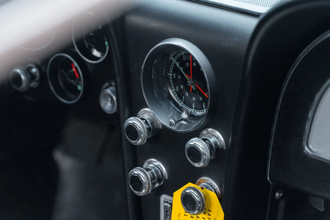1967 Chevrolet Corvette C2 - Image 11 of 31