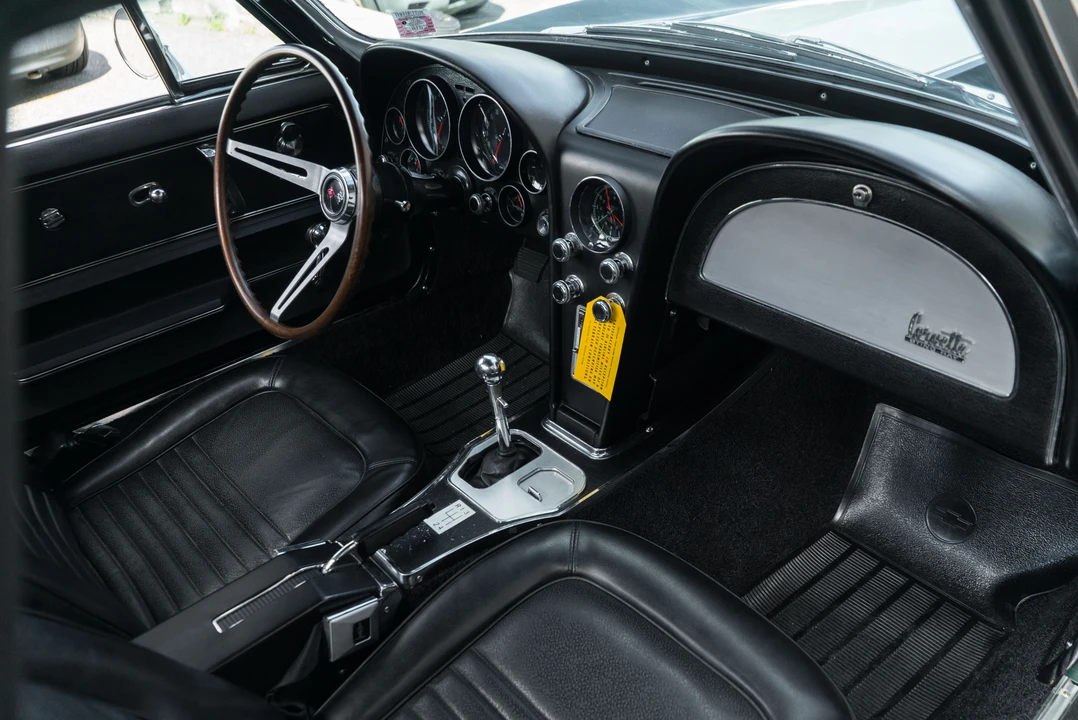 1967 Chevrolet Corvette C2 - Image 28 of 31