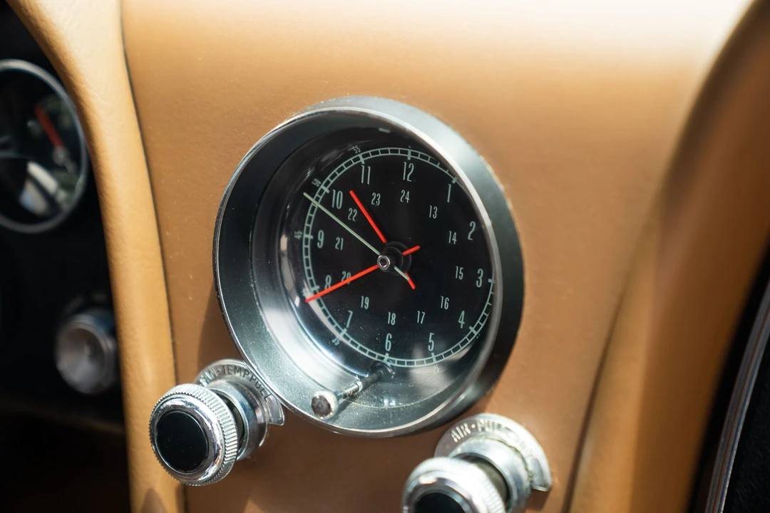 1967 Chevrolet Corvette C2 427 - Image 18 of 31
