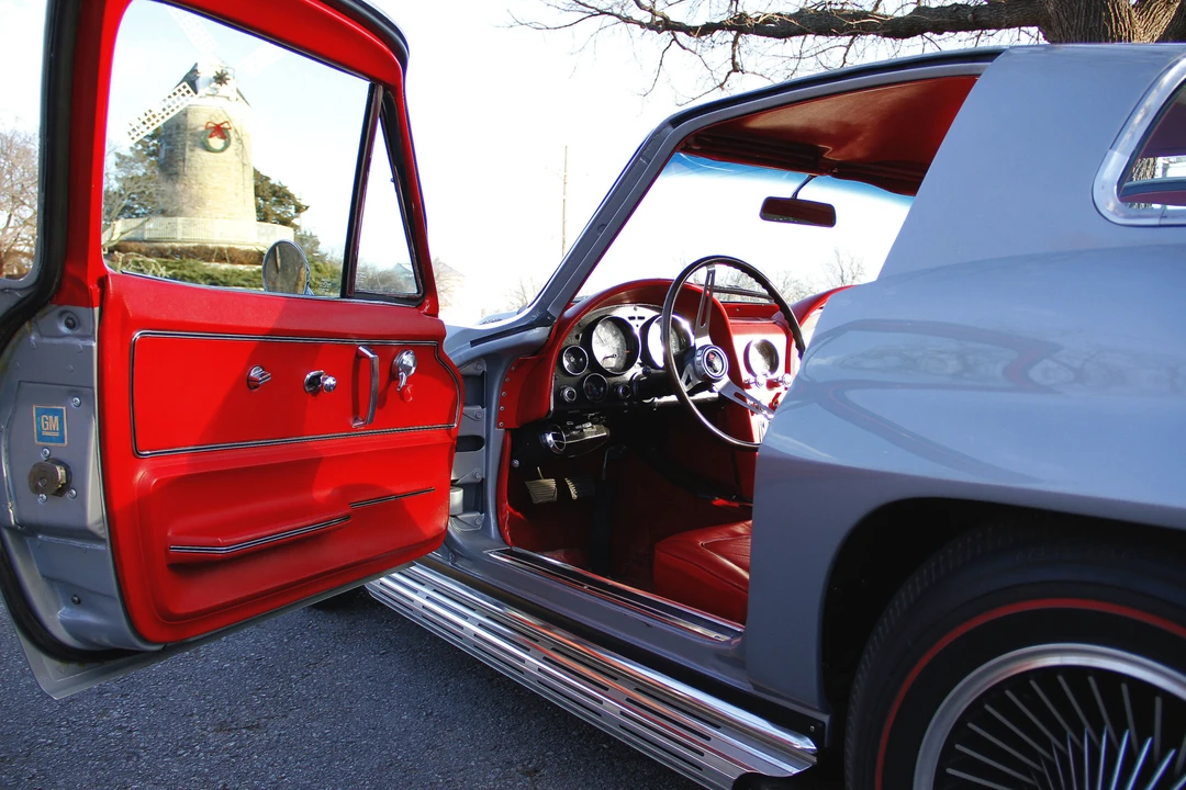 1967 Chevrolet Corvette C2 - Image 17 of 31
