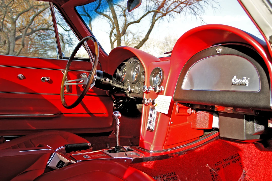 1967 Chevrolet Corvette C2 - Image 18 of 31