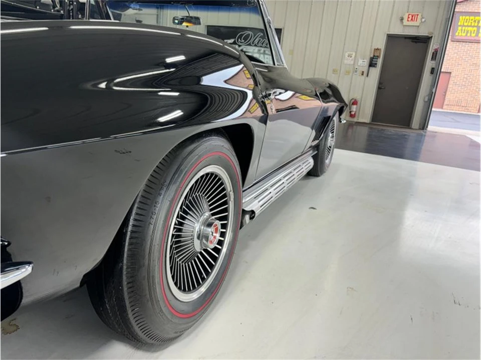1967 Chevrolet Corvette C2 - Image 10 of 31