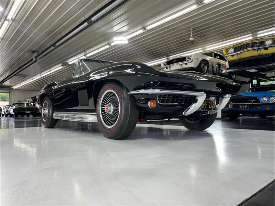 1967 Chevrolet Corvette C2 - Image 2 of 31