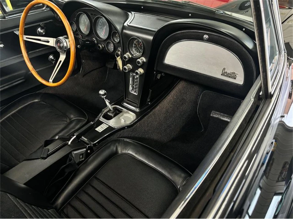 1967 Chevrolet Corvette C2 - Image 28 of 31