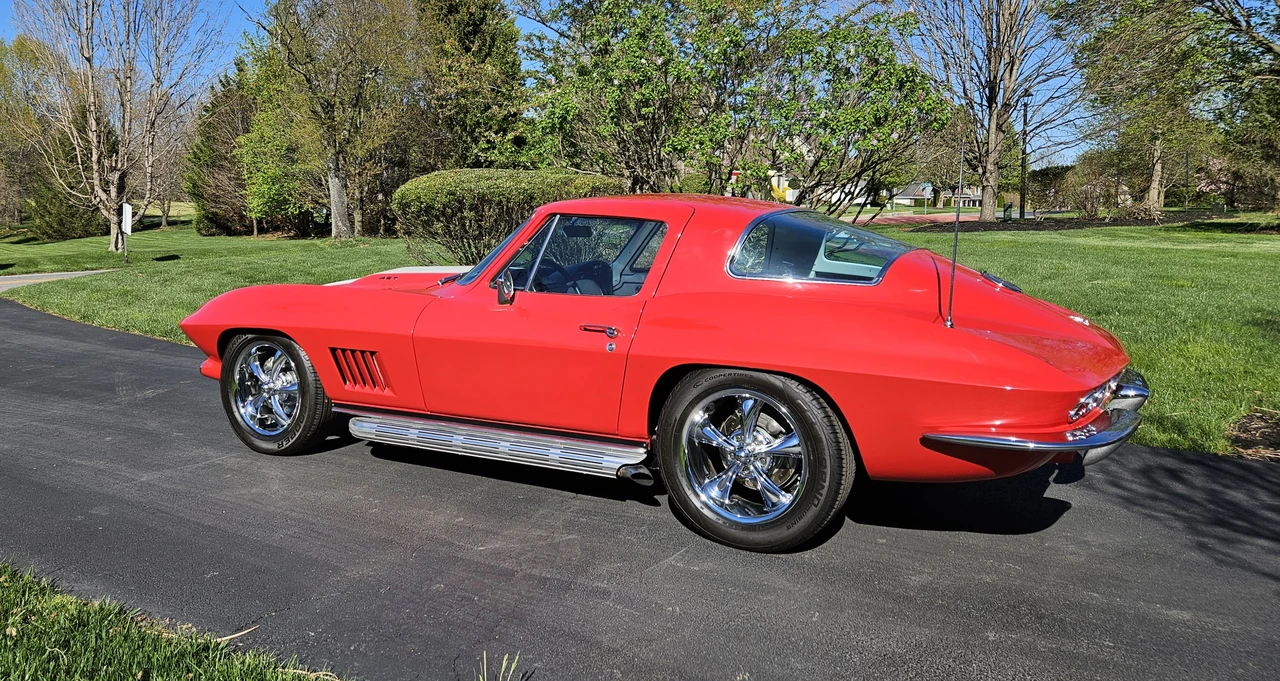 1967 Chevrolet Corvette C2 - Image 2 of 24