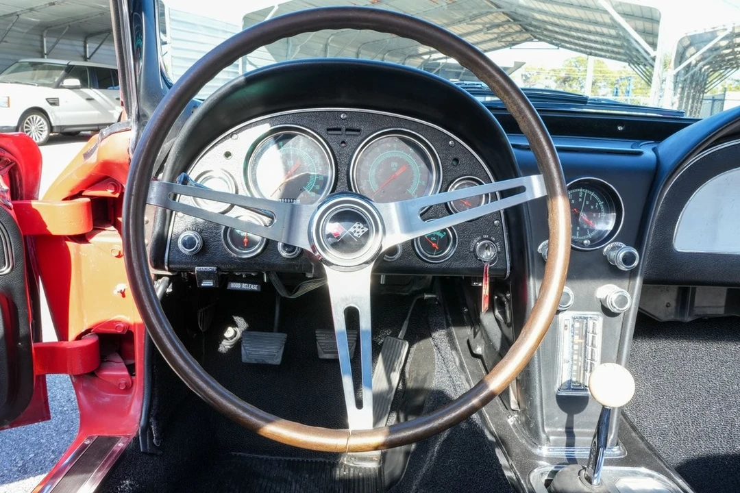 1967 Chevrolet Corvette C2 427 - Image 24 of 31
