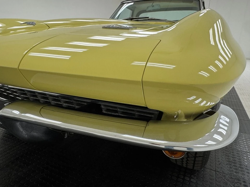 1967 Chevrolet Corvette C2 - Image 17 of 31