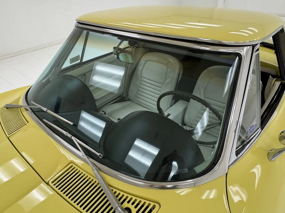 1967 Chevrolet Corvette C2 - Image 21 of 31